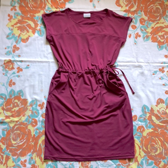 Columbia Dresses & Skirts - Columbia Drawstring Dress